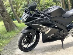Yamaha R15 V3